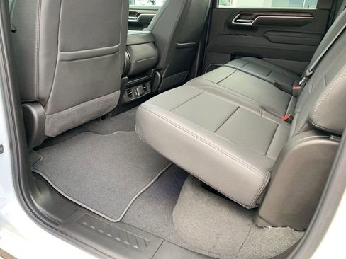 Used 2025 GMC Sierra 2500 SLT image 13