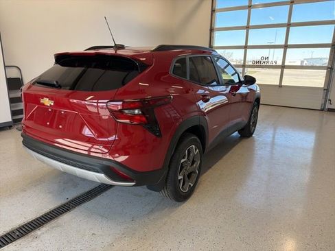 New 2026 Chevrolet Trax LT image 9