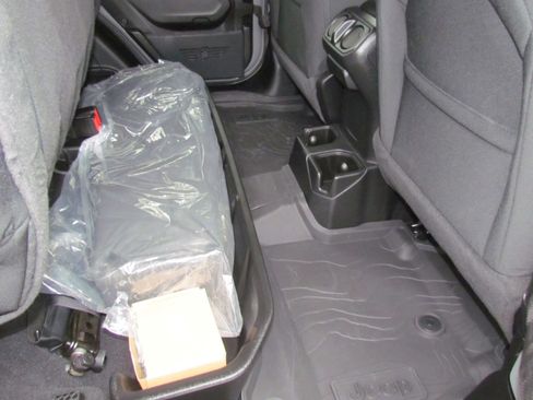 Used 2023 Jeep Gladiator Sport w/ Trailer Tow Package image 14