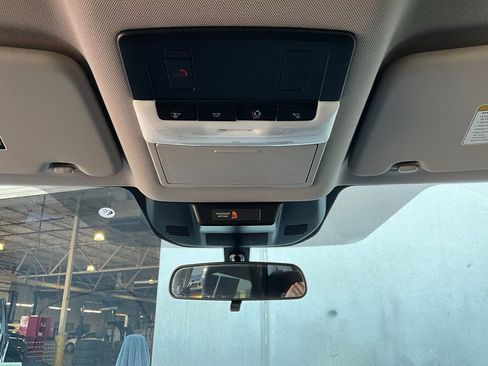 Used 2025 Nissan Rogue SV image 16