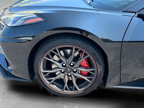 Used 2025 Chevrolet Corvette Stingray w/ Z51 Performance Package image 11