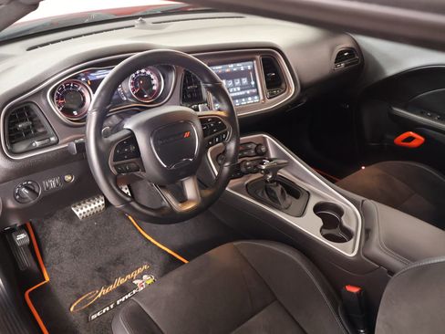 Used 2019 Dodge Challenger R/T Scat Pack image 2