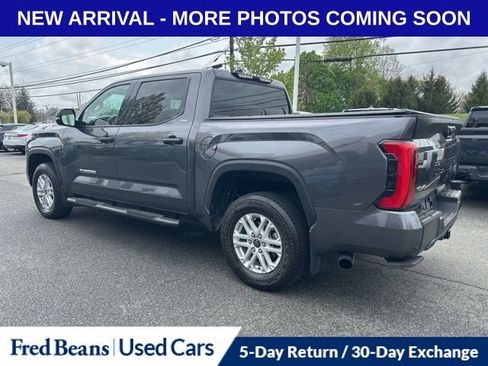 Used 2023 Toyota Tundra SR5 w/ SR5 Convenience Package AWD/4WD image 7