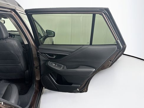 Used 2020 Subaru Outback Limited w/ Popular Package #2 AWD/4WD image 32