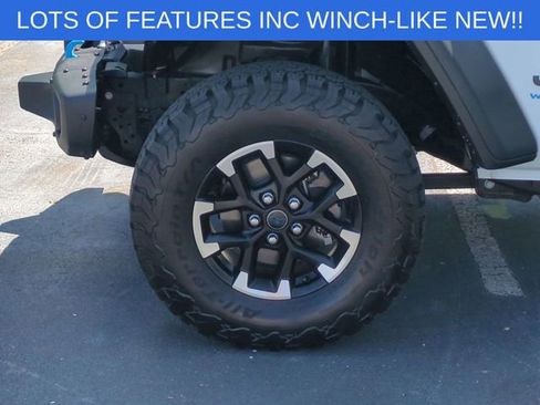 Used 2024 Jeep Wrangler Unlimited Rubicon 4xe w/ Capability Package AWD/4WD image 10