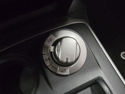 Used 2015 Toyota 4Runner SR5 Premium image 7