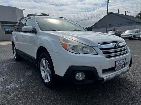 Used 2013 Subaru Outback 2.5i Limited image 3