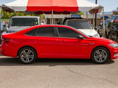 Used 2021 Volkswagen Jetta R-Line FWD image 4