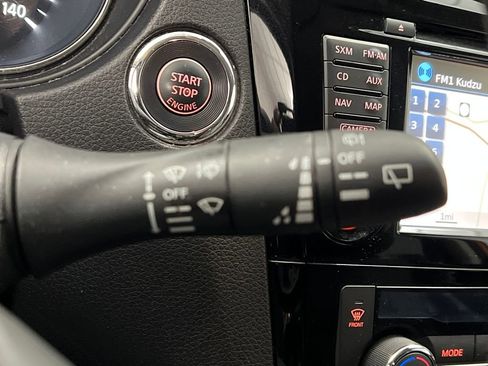 Used 2017 Nissan Rogue SL AWD/4WD image 45