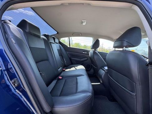 Used 2019 Nissan Altima 2.5 SR FWD image 17