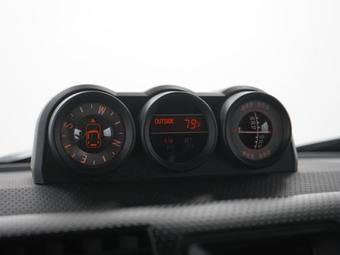 Used 2011 Toyota FJ Cruiser 4WD w/ Upgrade Pkg image 20
