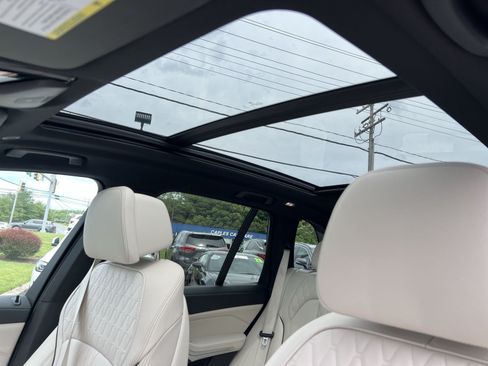Used 2024 BMW X5 xDrive40i w/ M Sport Package AWD/4WD image 24