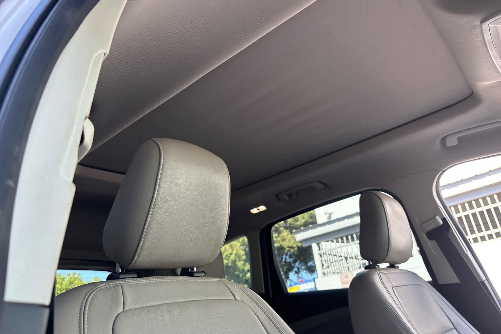 Used 2019 Ford Escape Titanium FWD image 19