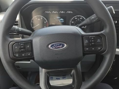 Used 2025 Ford F350 XL w/ XL Chrome Package RWD image 17