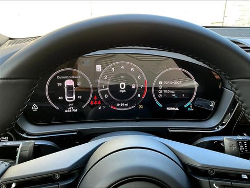 New 2026 Porsche Cayenne Coupe image 17