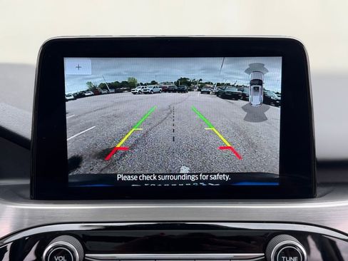 Used 2022 Ford Escape Titanium w/ Class II Trailer Tow Package AWD/4WD image 24