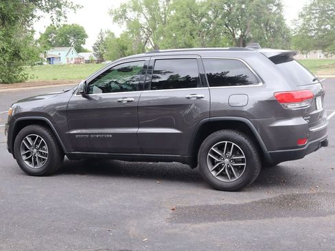 Used 2017 Jeep Grand Cherokee Limited w/ Trailer Tow Group IV AWD/4WD image 8