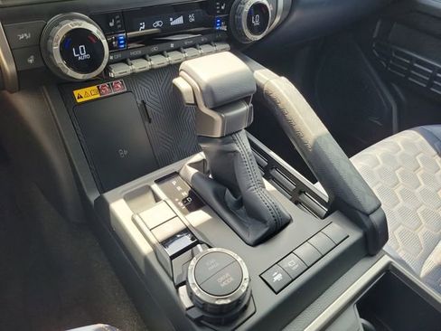 Used 2026 Toyota 4Runner 4WD image 31