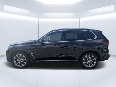 Used 2024 BMW X5 xDrive40i w/ Premium Package AWD/4WD image 6