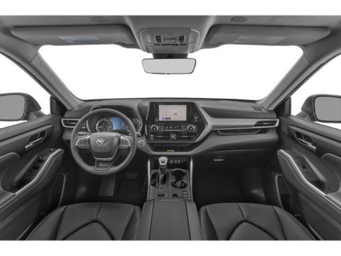 Used 2024 Toyota Highlander XLE FWD image 8