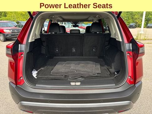 Used 2023 Nissan Rogue SL image 10