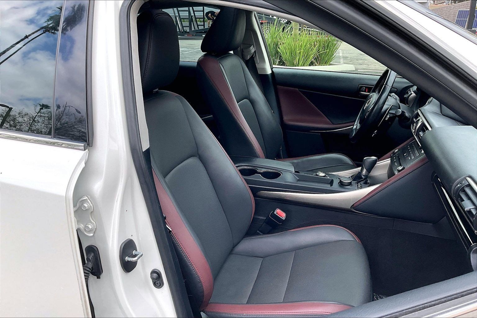 Used 2019 Lexus IS 300 RWD image 7