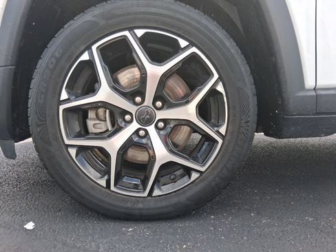 Used 2025 Jeep Compass Limited AWD/4WD image 14