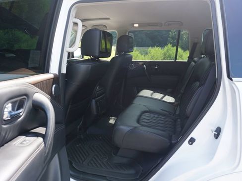 Used 2023 Nissan Armada Platinum w/ Cargo Package RWD image 15