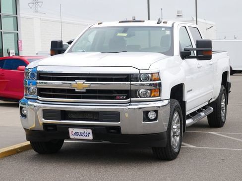 Used 2018 Chevrolet Silverado 2500 LT w/ All Star Edition AWD/4WD image 3
