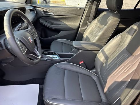 Certified 2026 Buick Encore GX Avenir w/ Avenir Technology Package AWD/4WD image 9