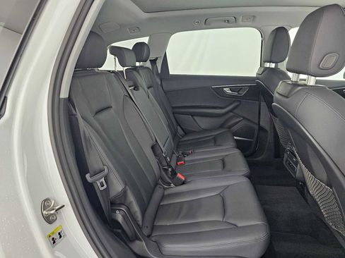 Used 2023 Audi Q7 2.0T Premium Plus w/ Premium Plus Package AWD/4WD image 12