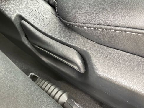 New 2026 Honda HR-V EX-L image 12