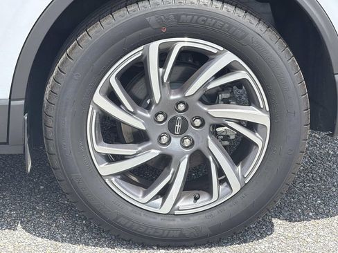 Used 2025 Lincoln Corsair FWD w/ Equipment Group 101A image 10