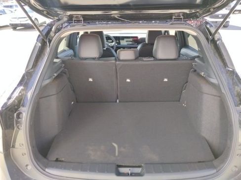 New 2026 Nissan Kicks SR w/ Cold Weather Package AWD/4WD image 9