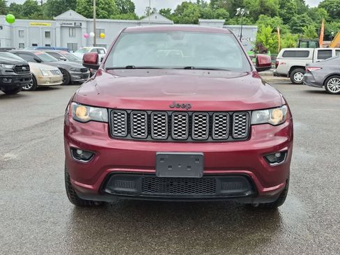 Certified 2019 Jeep Grand Cherokee Altitude AWD/4WD image 3