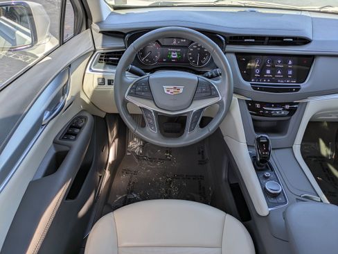 Certified 2022 Cadillac XT5 Premium Luxury image 14