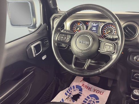 Used 2020 Jeep Wrangler Sport AWD/4WD image 17