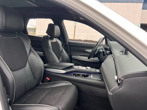 Used 2022 Genesis GV70 2.5T w/ Sport Prestige Package AWD/4WD image 35