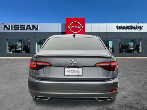 Used 2021 Volkswagen Jetta R-Line w/ R-Line Cold Weather Package image 8
