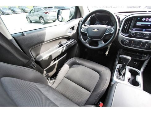 Used 2017 Chevrolet Colorado LT w/ Midnight Edition RWD image 11
