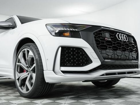 Used 2024 Audi RS Q8 AWD/4WD image 46