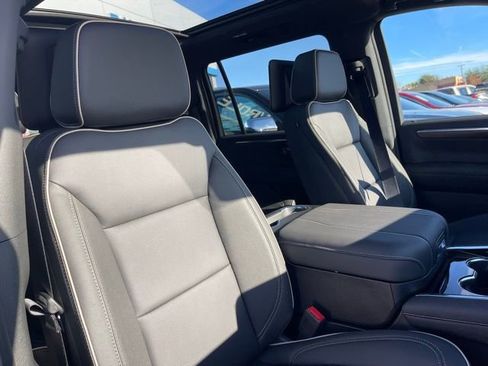 New 2026 Chevrolet Suburban Premier image 13