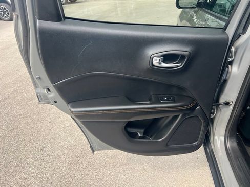 Used 2020 Jeep Compass Limited AWD/4WD image 19