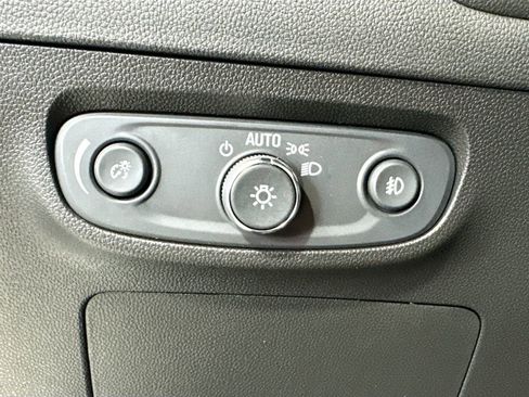 Used 2022 Buick Encore GX Select w/ Sport Touring Package image 19