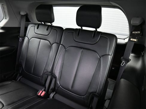 Used 2021 Jeep Grand Cherokee L Limited image 26