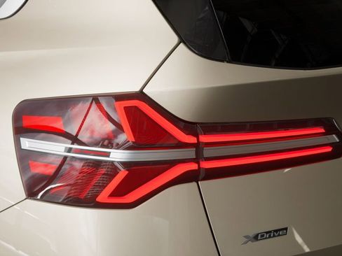 Used 2026 BMW X3 xDrive30 w/ Convenience Package image 33