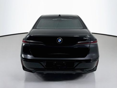 Used 2026 BMW 740i RWD image 6