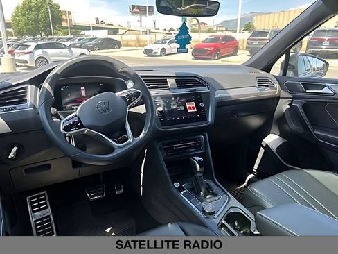 Used 2022 Volkswagen Tiguan SE R-Line AWD/4WD image 18