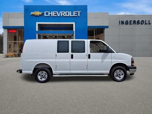 Used 2025 GMC Savana 2500 w/ Driver Convenience Package RWD image 35