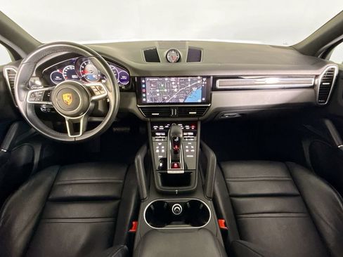Certified 2023 Porsche Cayenne Platinum Edition AWD/4WD image 22